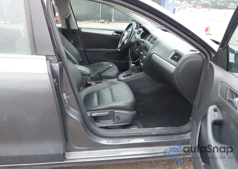 2013 Volkswagen Jetta 2.5L Se from USA, damaged, VIN 3VWDX7AJ5DM398397